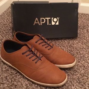 Apt. 9 Men’s Shoes